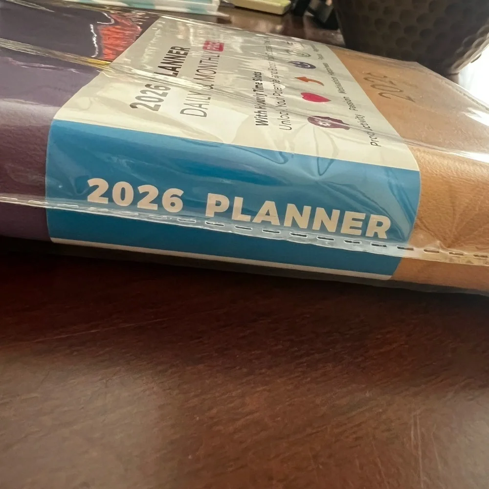 PLANNER 2026 DAILY/MONTHLY PLANNER PURPLE & TAN BRAND NEW FOUND ONE I LIKED MORE